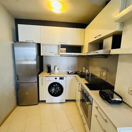 Apartment Student Town 1bdr *
