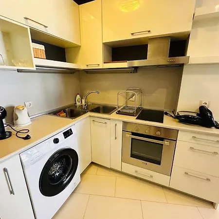 Student Town 1bdr Apartment